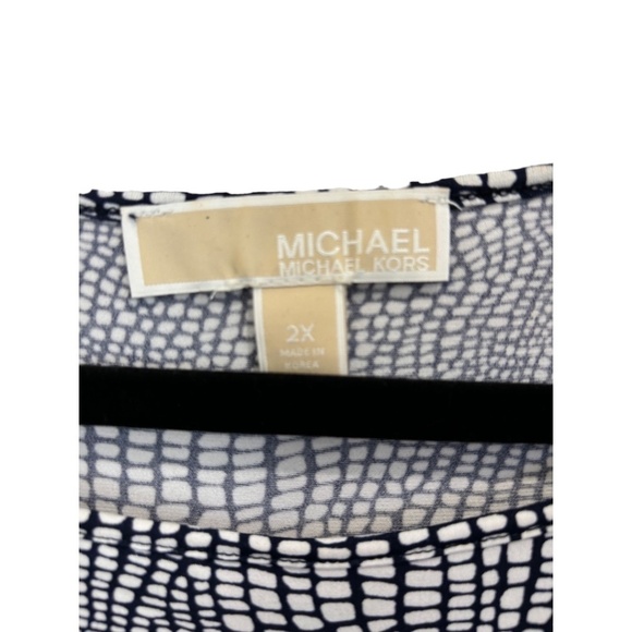 Michael Kors Black and White Patterned Top Cold Shoulder - Picture 4 of 4